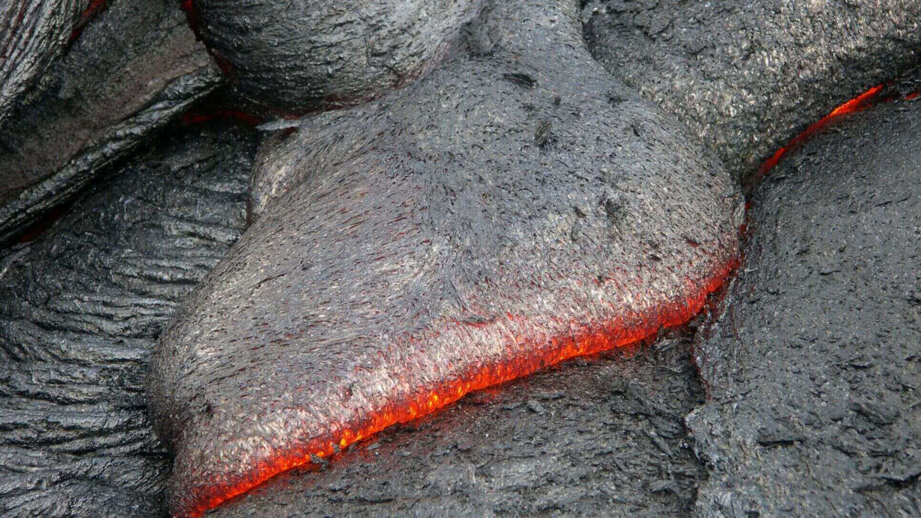 WADE BUILDING SUPPLIES | VOLCANIC ROCK AND LAVA